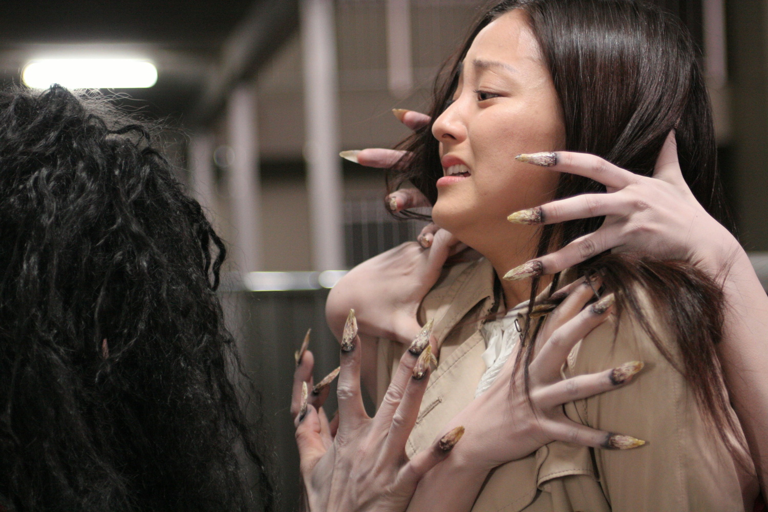 鬼女魔咒剧照的剧照