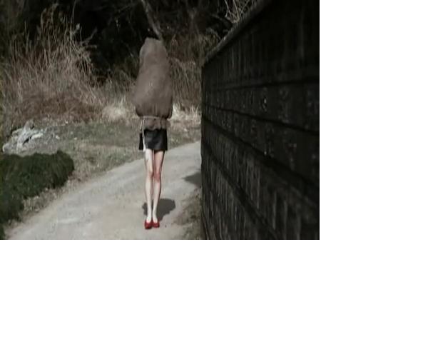 鬼女魔咒剧照的剧照