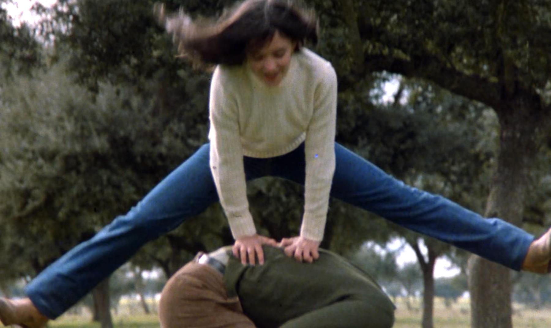 巢穴剧照的剧照