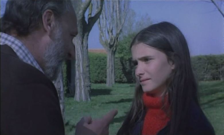 巢穴剧照的剧照