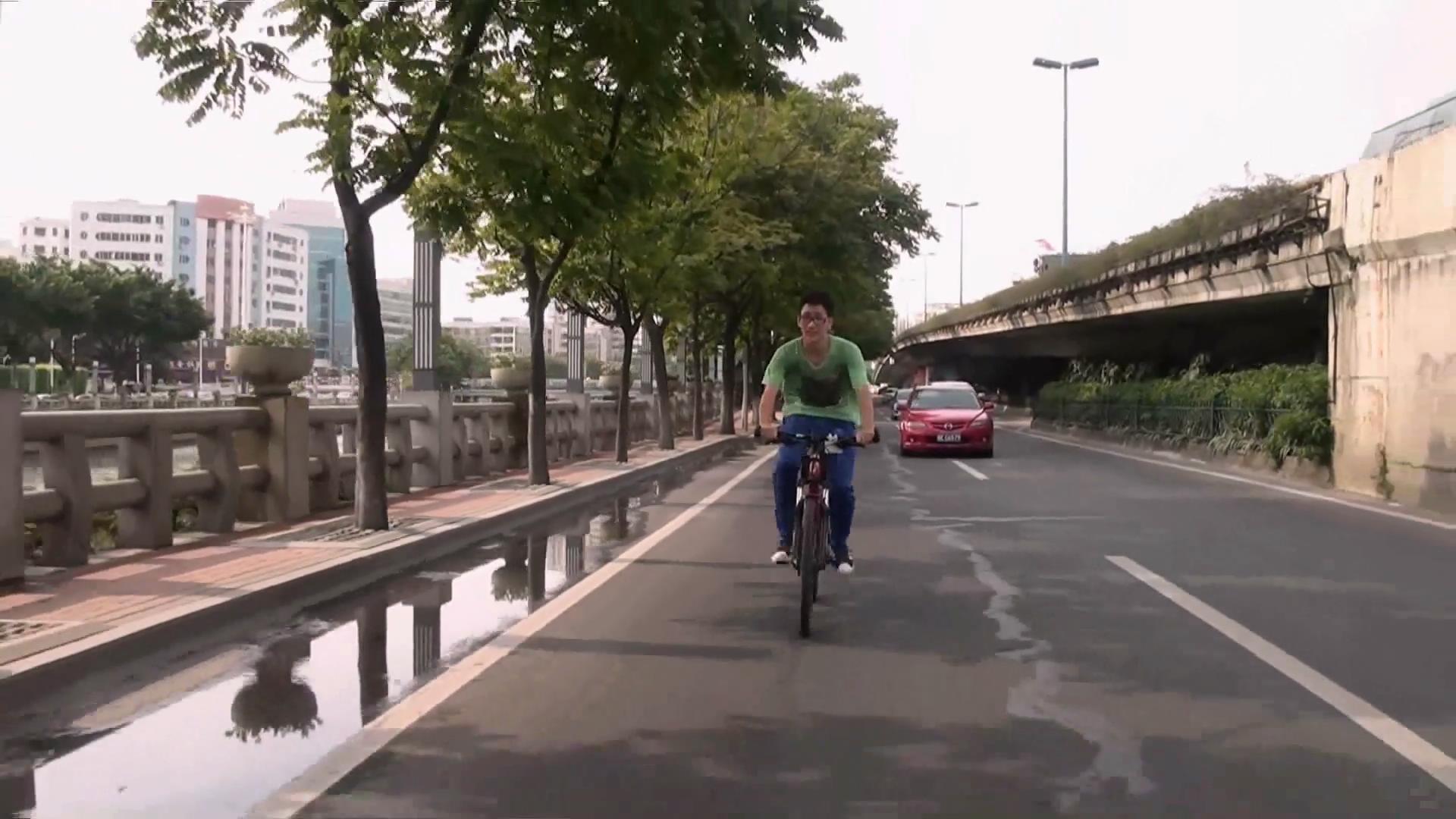 烙在后背上的青春剧照的剧照