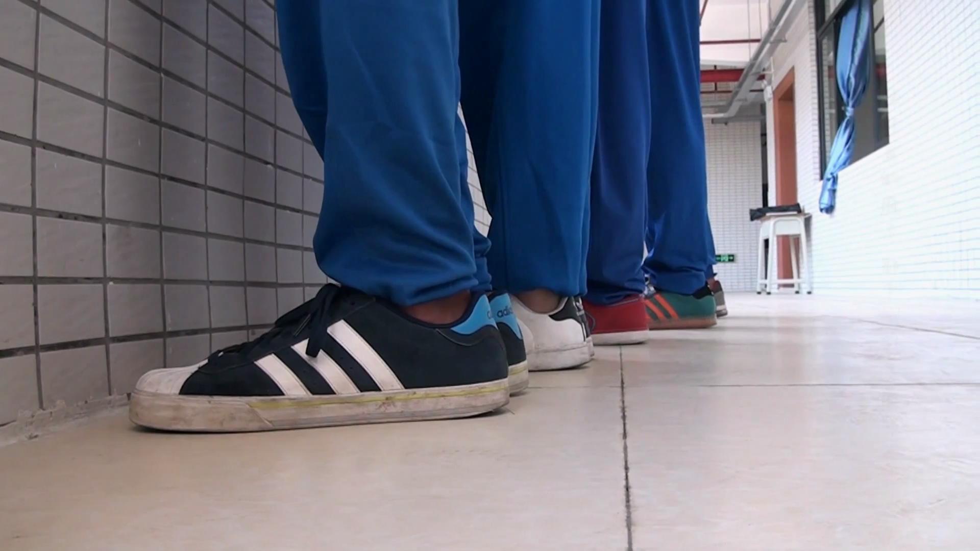 烙在后背上的青春剧照的剧照