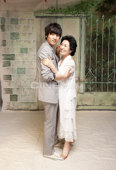 母亲剧照的剧照