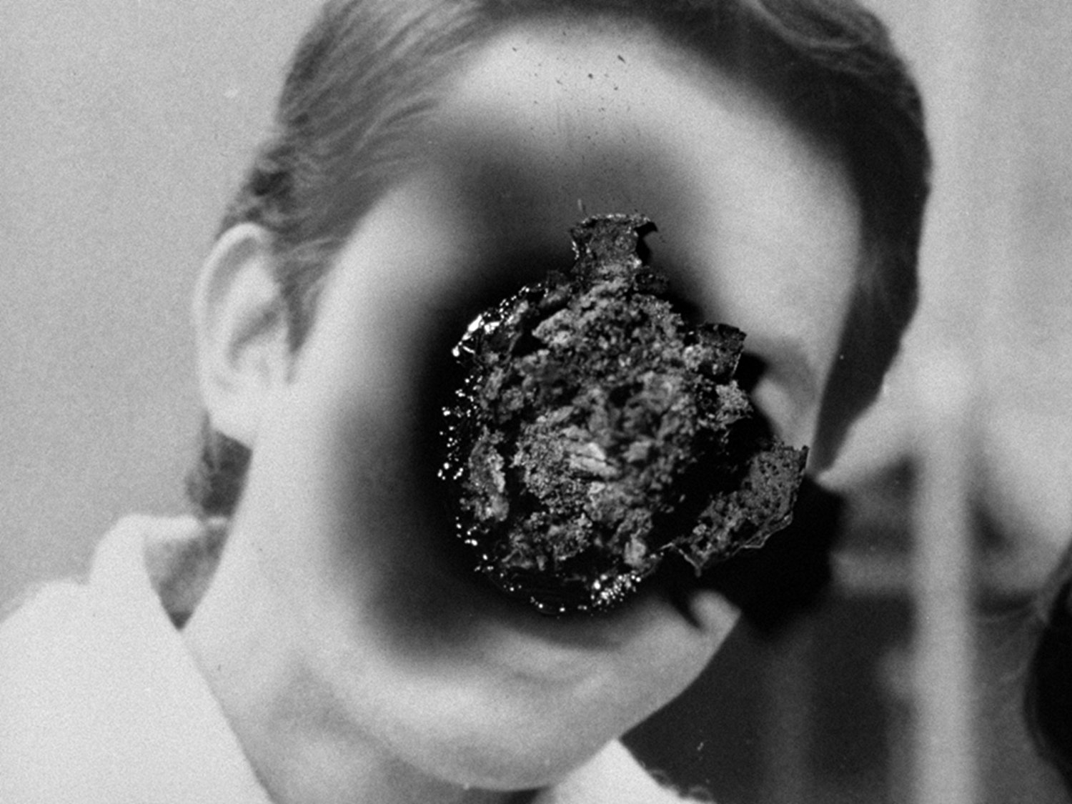 蔷薇的葬礼剧照的剧照