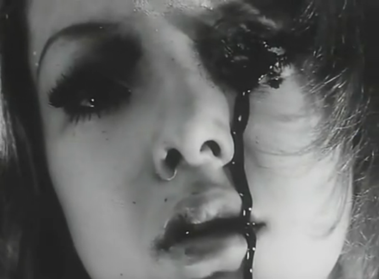 蔷薇的葬礼剧照的剧照