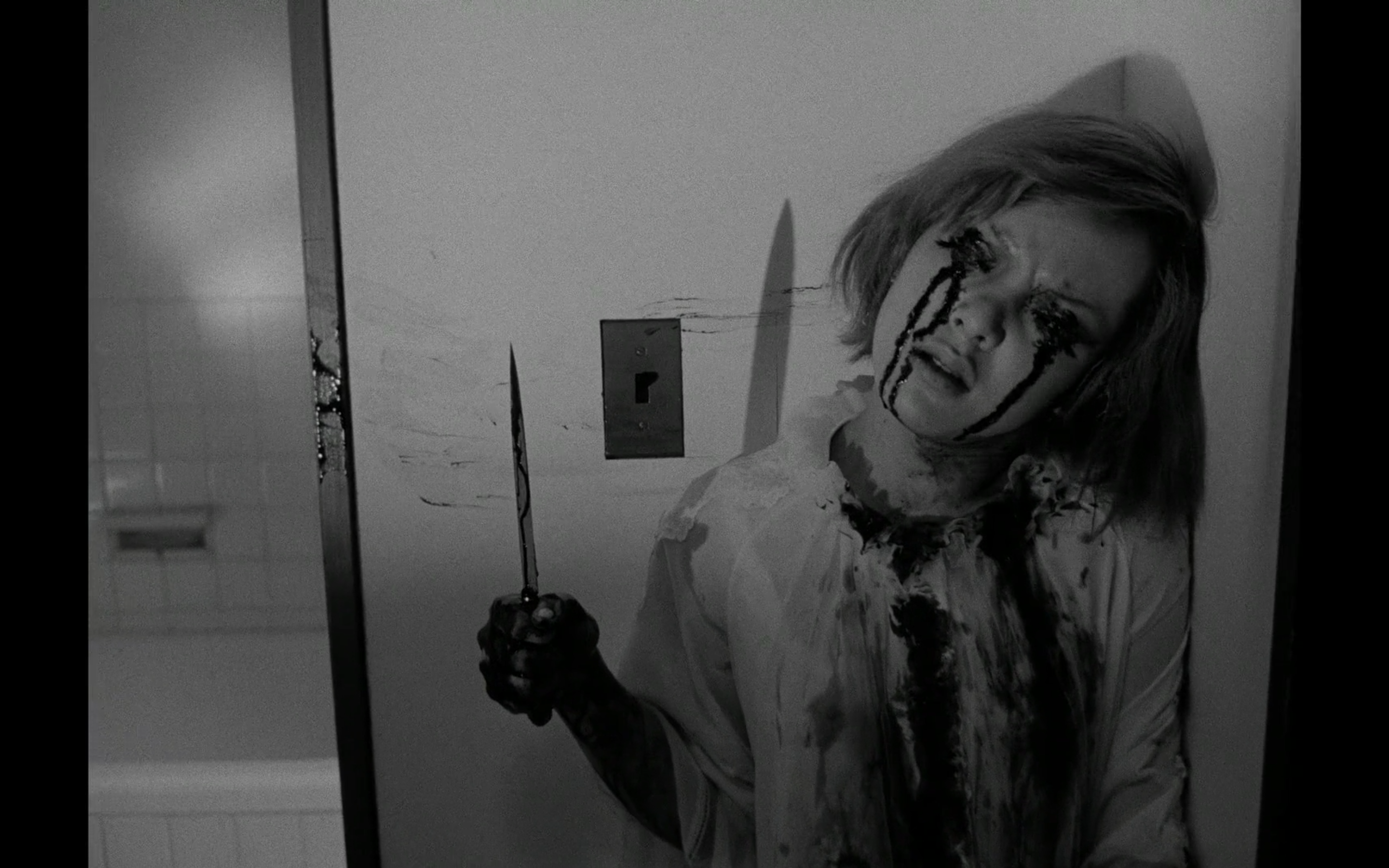 蔷薇的葬礼剧照的剧照