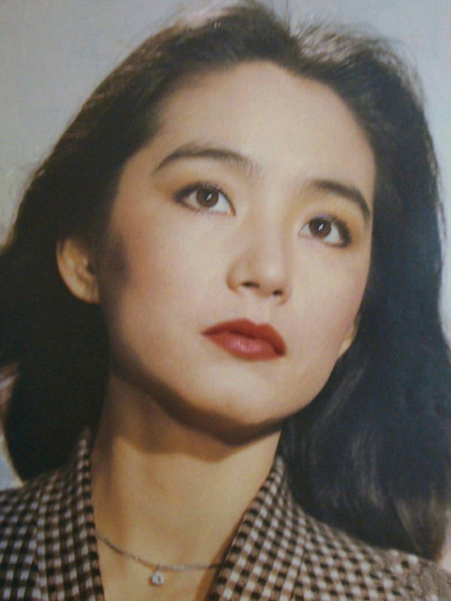 枪口下的小百合剧照的剧照