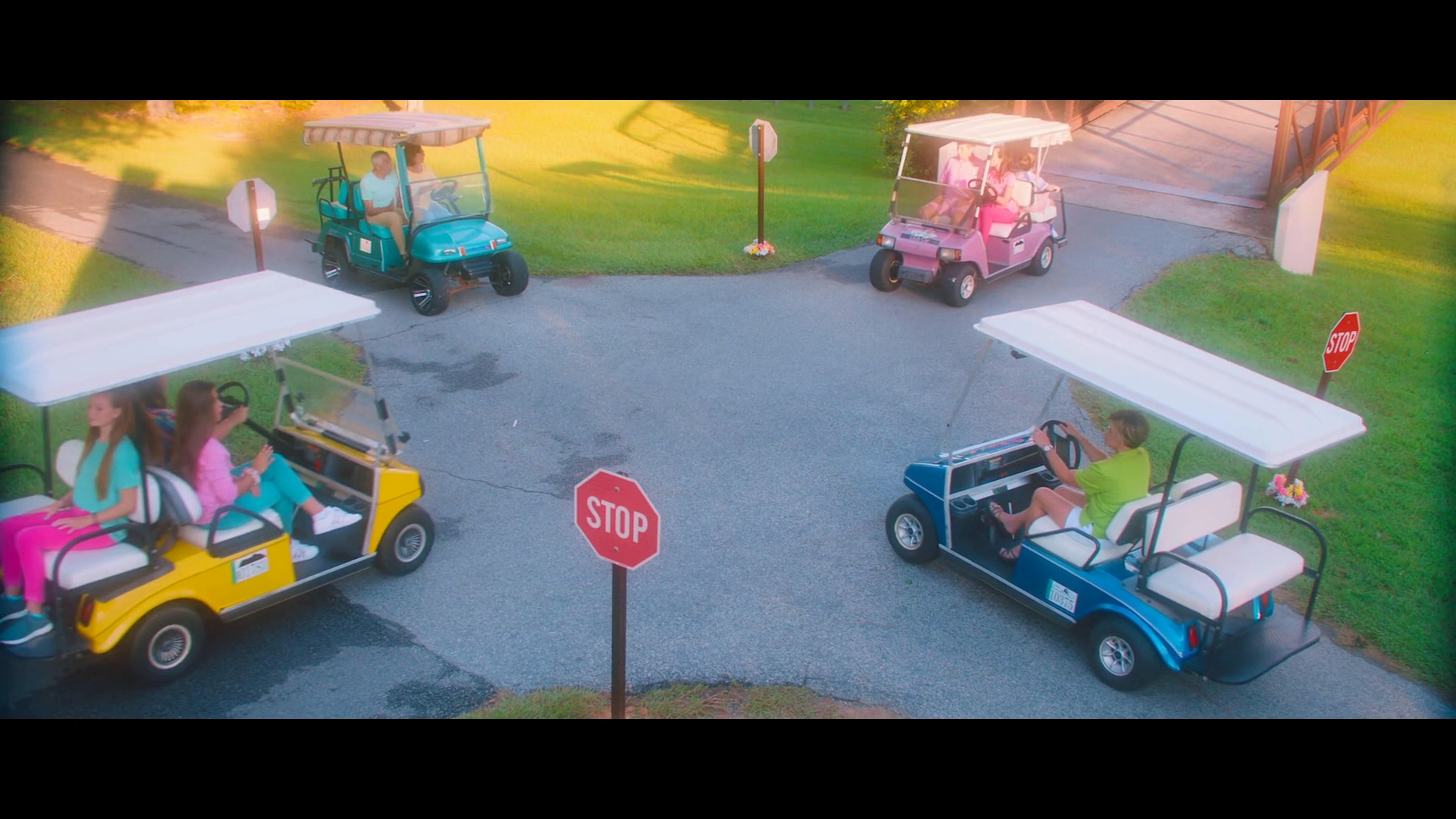 绿茵场外剧照的剧照