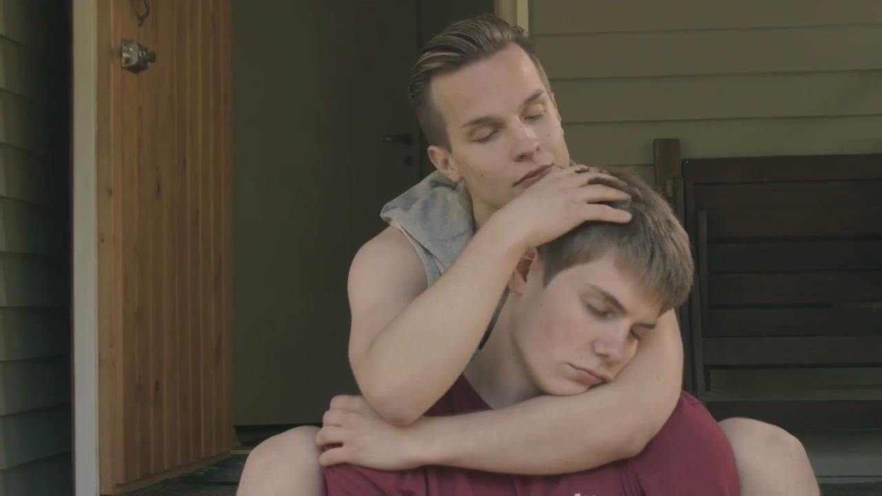 爱砸了剧照的剧照