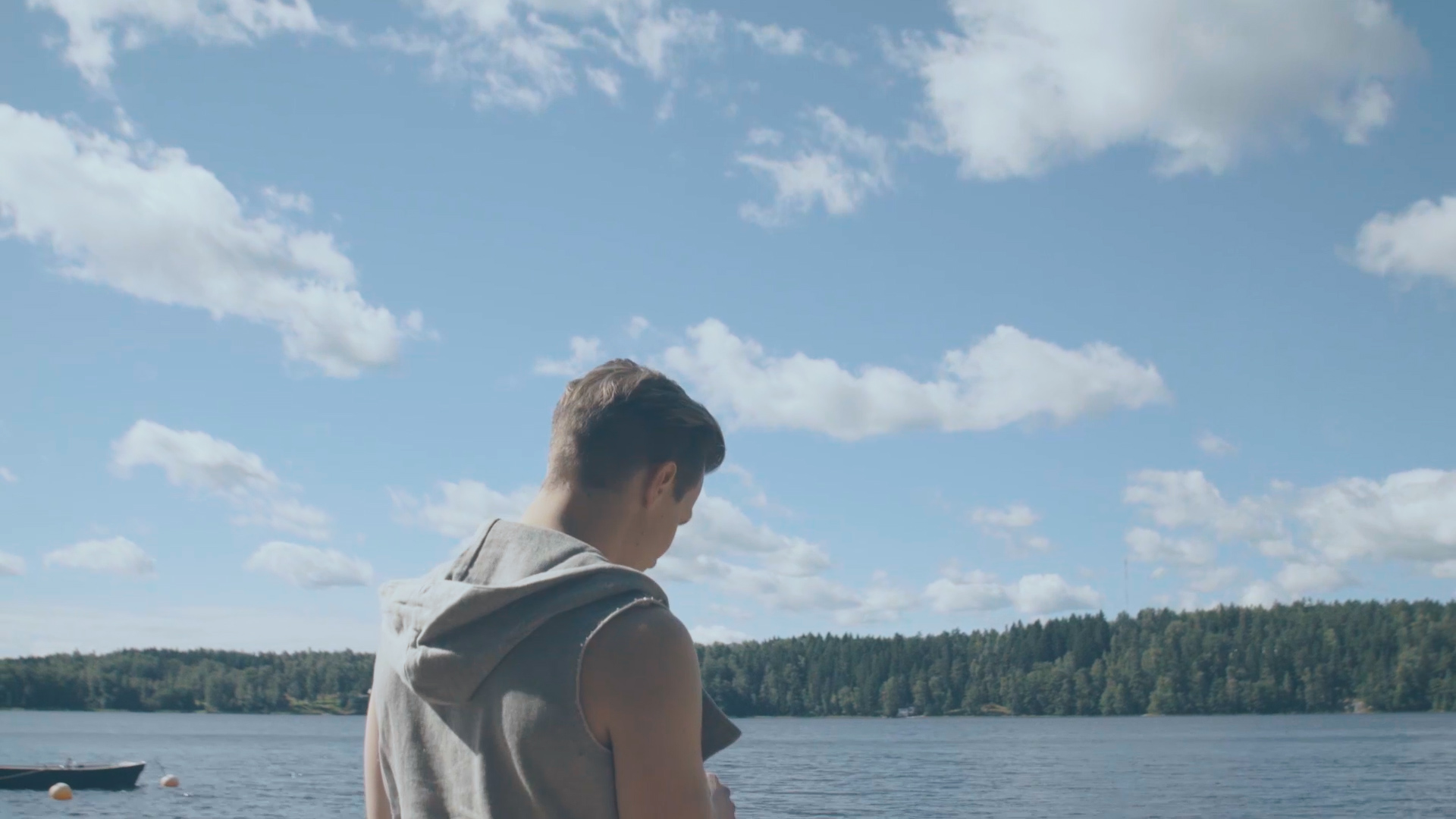 爱砸了剧照的剧照