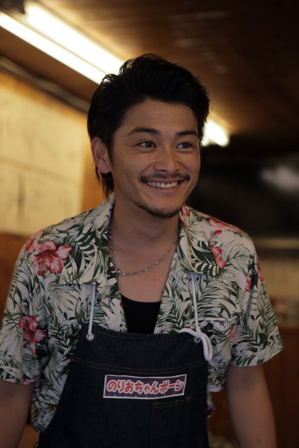 浅草少年剧照的剧照