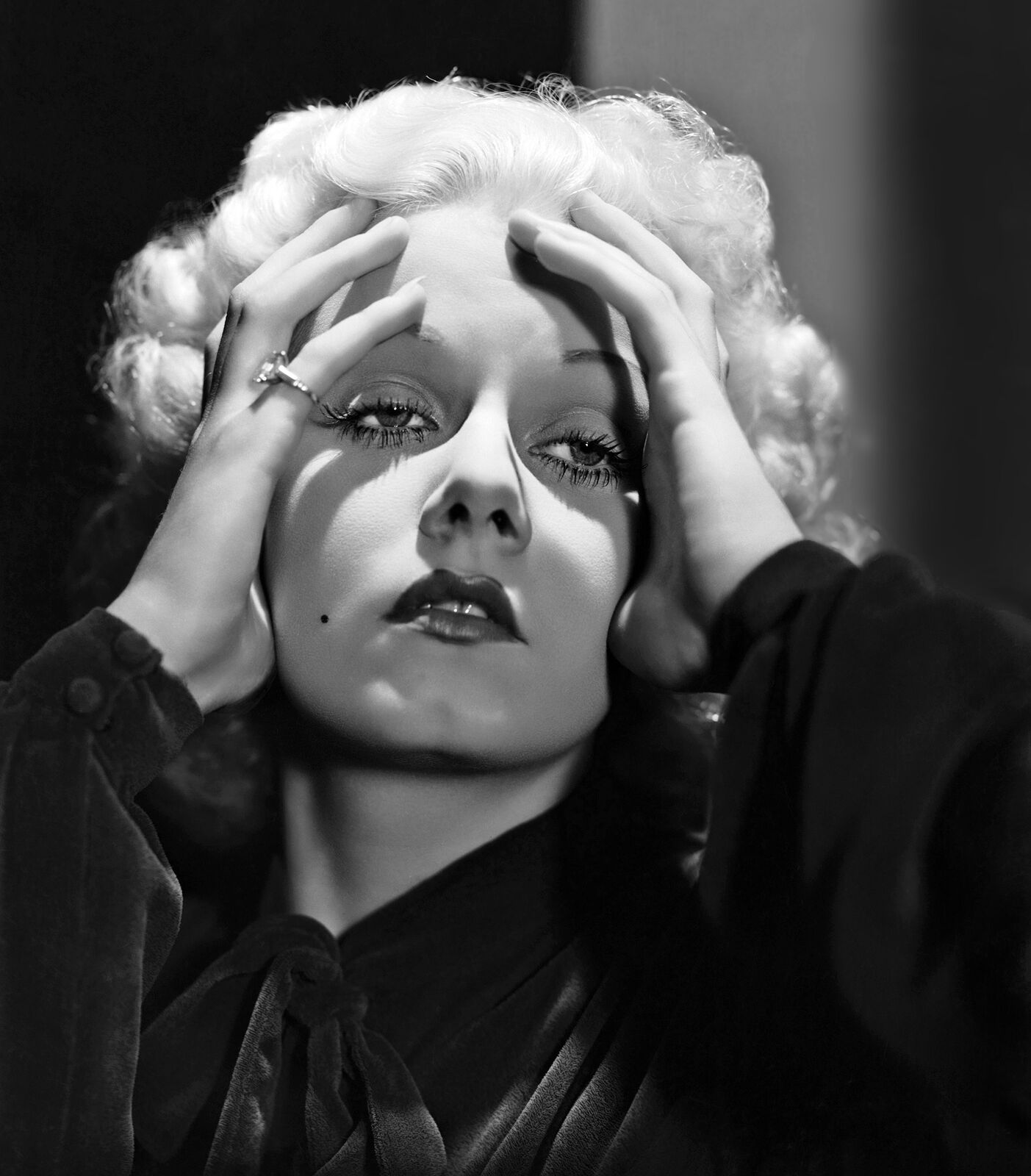 红发美人剧照的剧照