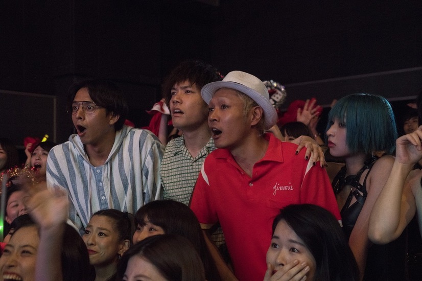 在无爱之森呐喊剧照的剧照