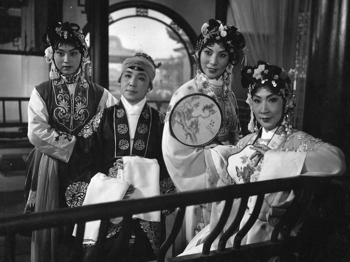 尤三姐剧照的剧照