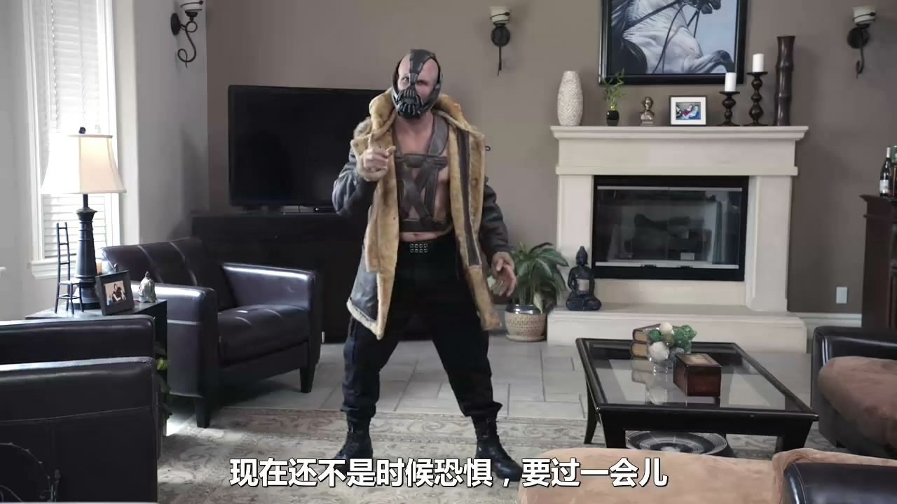 龙纹身的女鬼入镜剧照的剧照