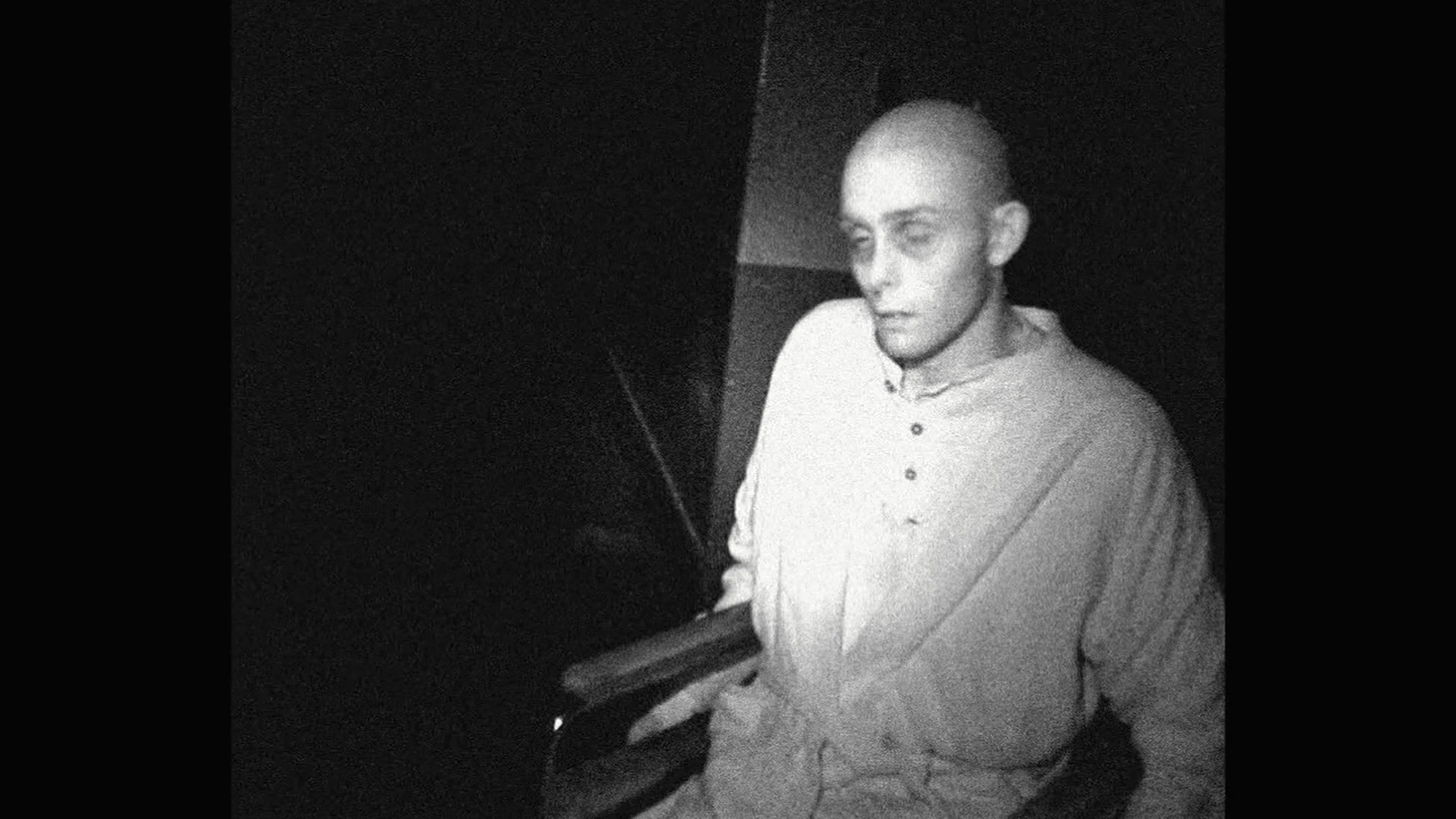 墓地邂逅剧照的剧照