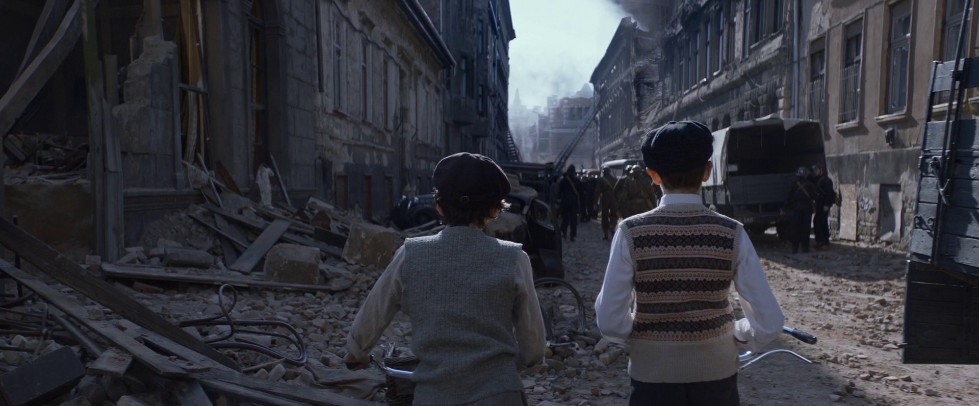 名字之歌剧照的剧照