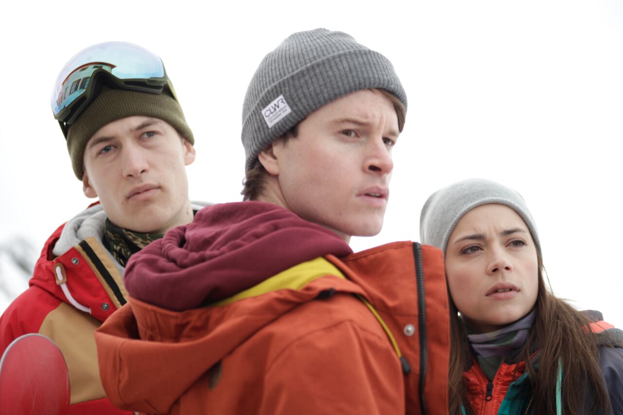 背带短裤丧尸来袭剧照的剧照