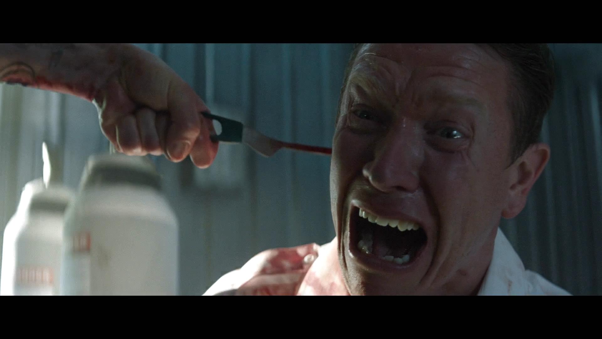 告密者剧照的剧照