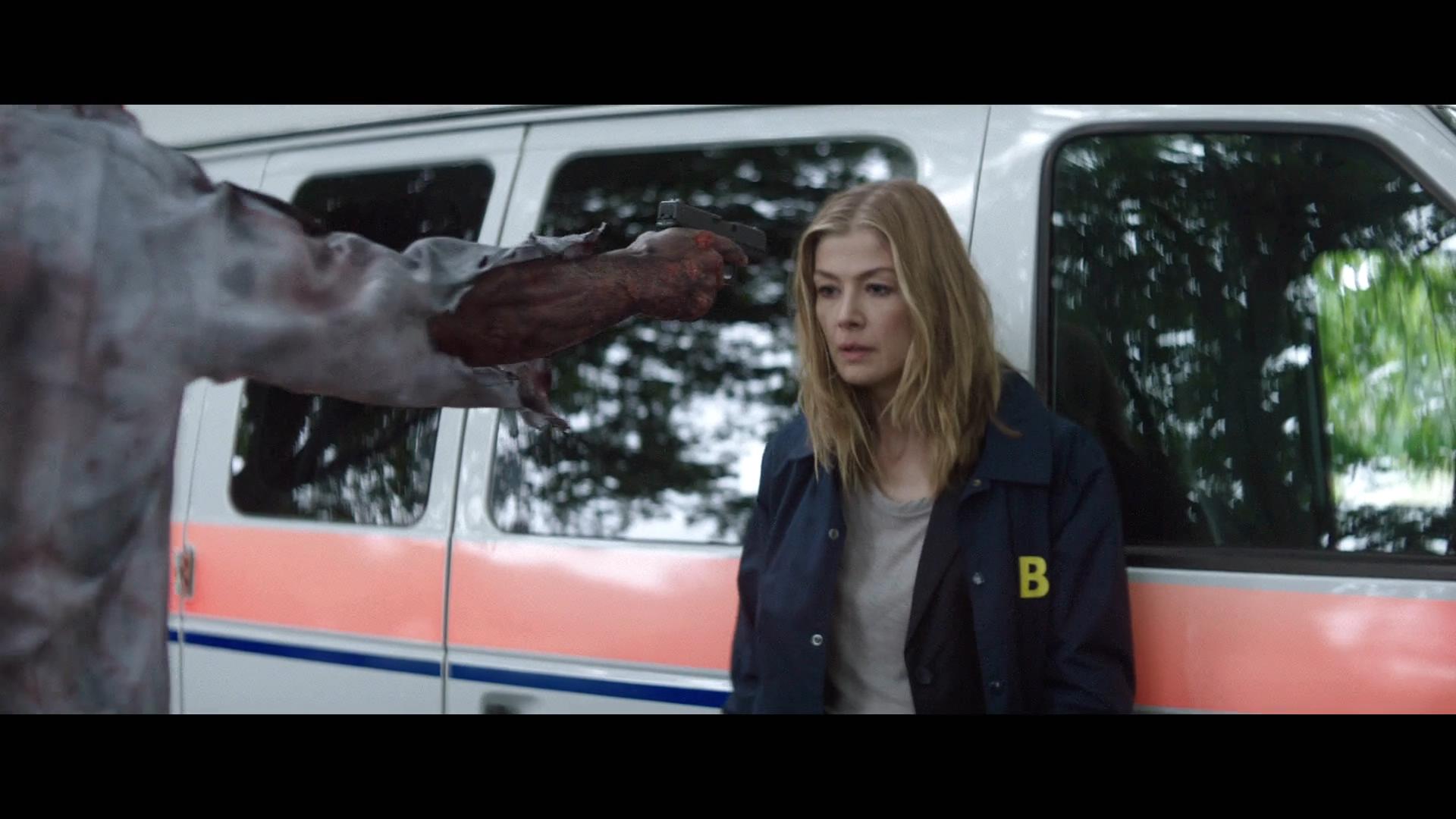 告密者剧照的剧照