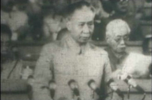 少奇同志，人民怀念你剧照的剧照