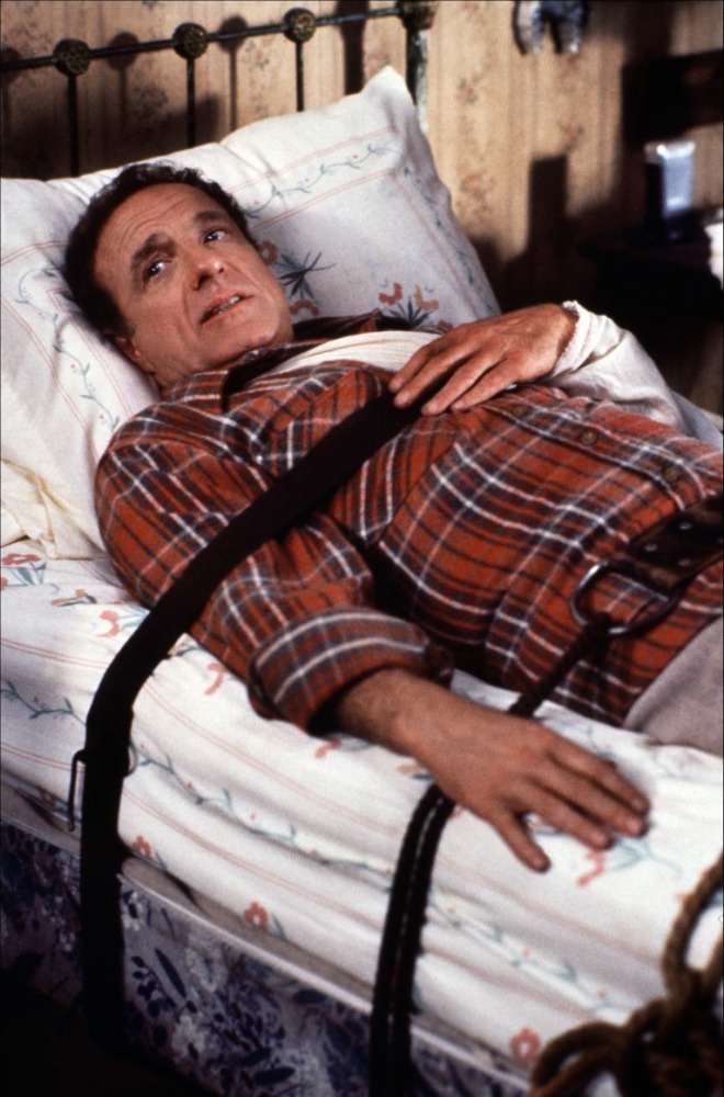 危情十日剧照的剧照