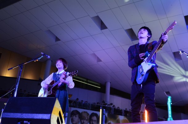 她爱上了我的谎剧照的剧照