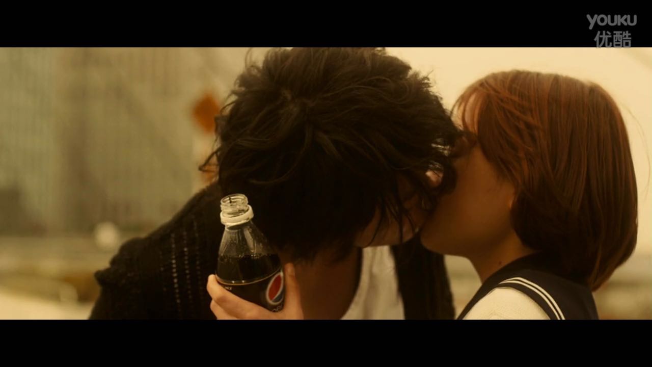 她爱上了我的谎剧照的剧照