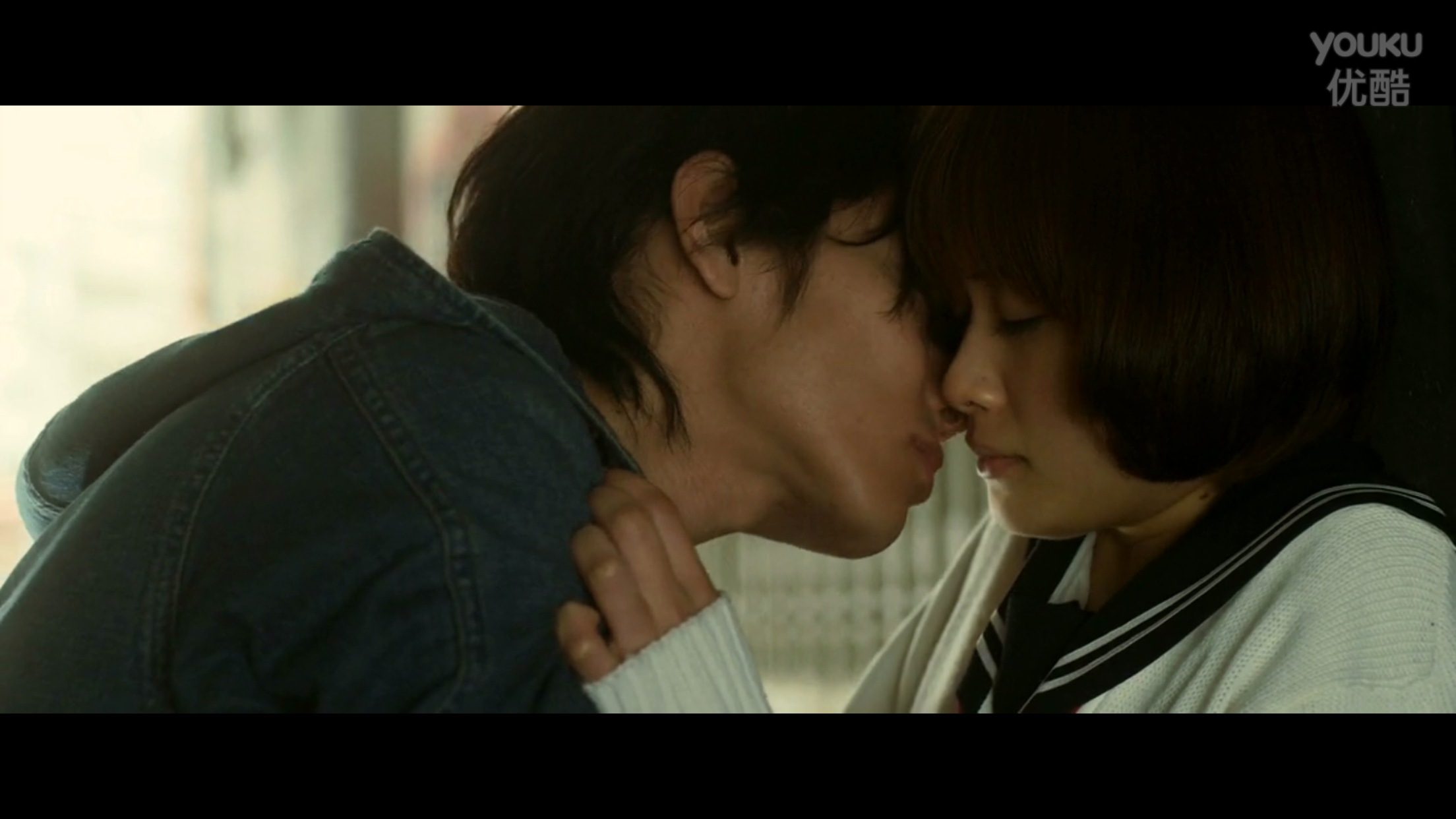 她爱上了我的谎剧照的剧照