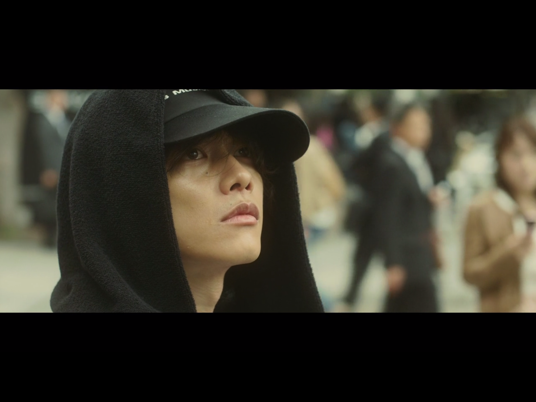 她爱上了我的谎剧照的剧照