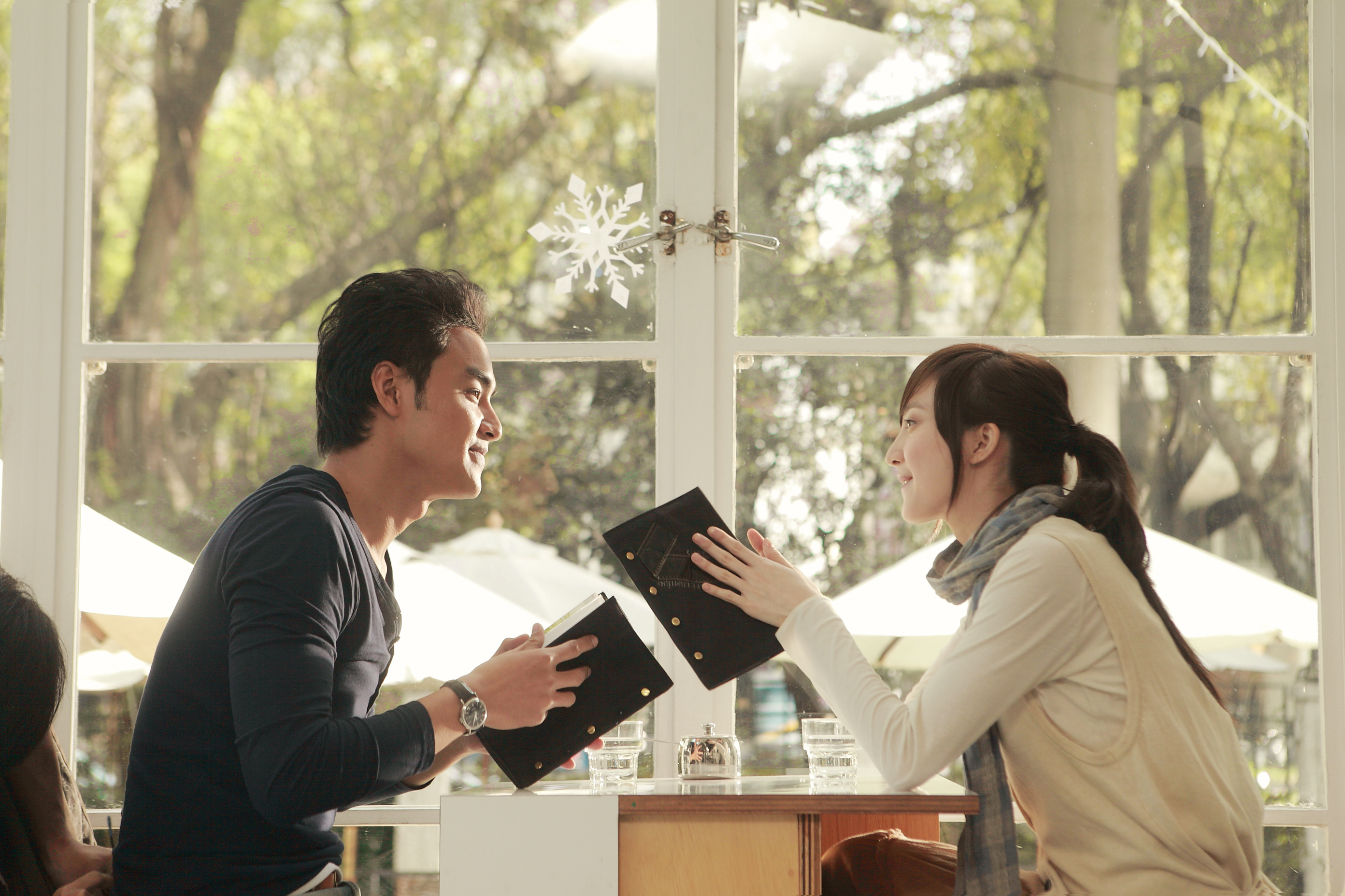 近在咫尺的爱恋剧照的剧照