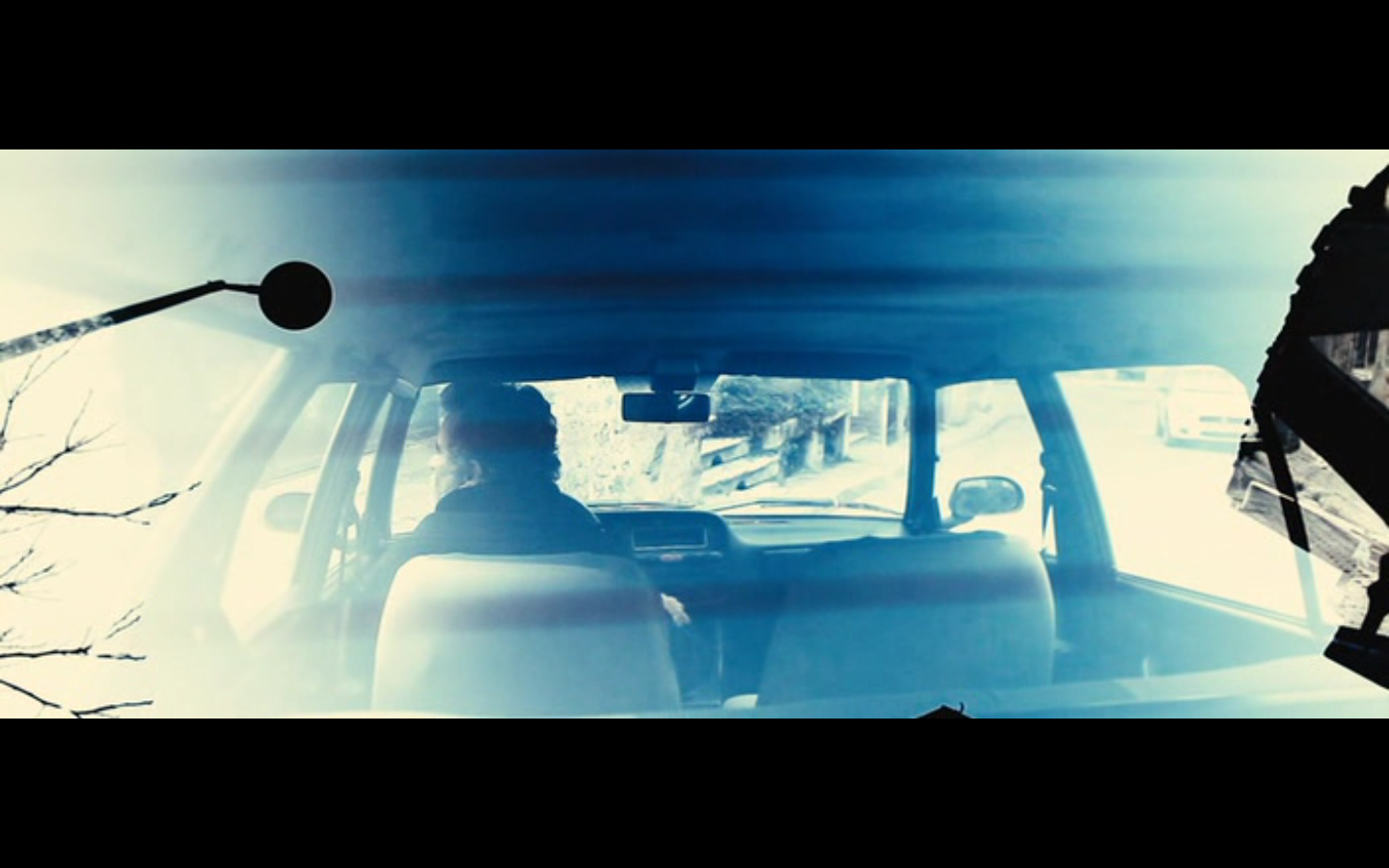 犀牛季节剧照的剧照