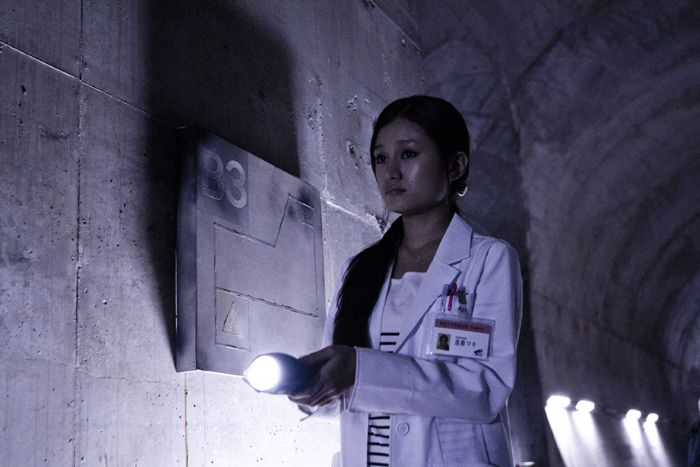 没有人活着吗？剧照的剧照