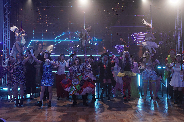 臭小子与美丽世界剧照的剧照