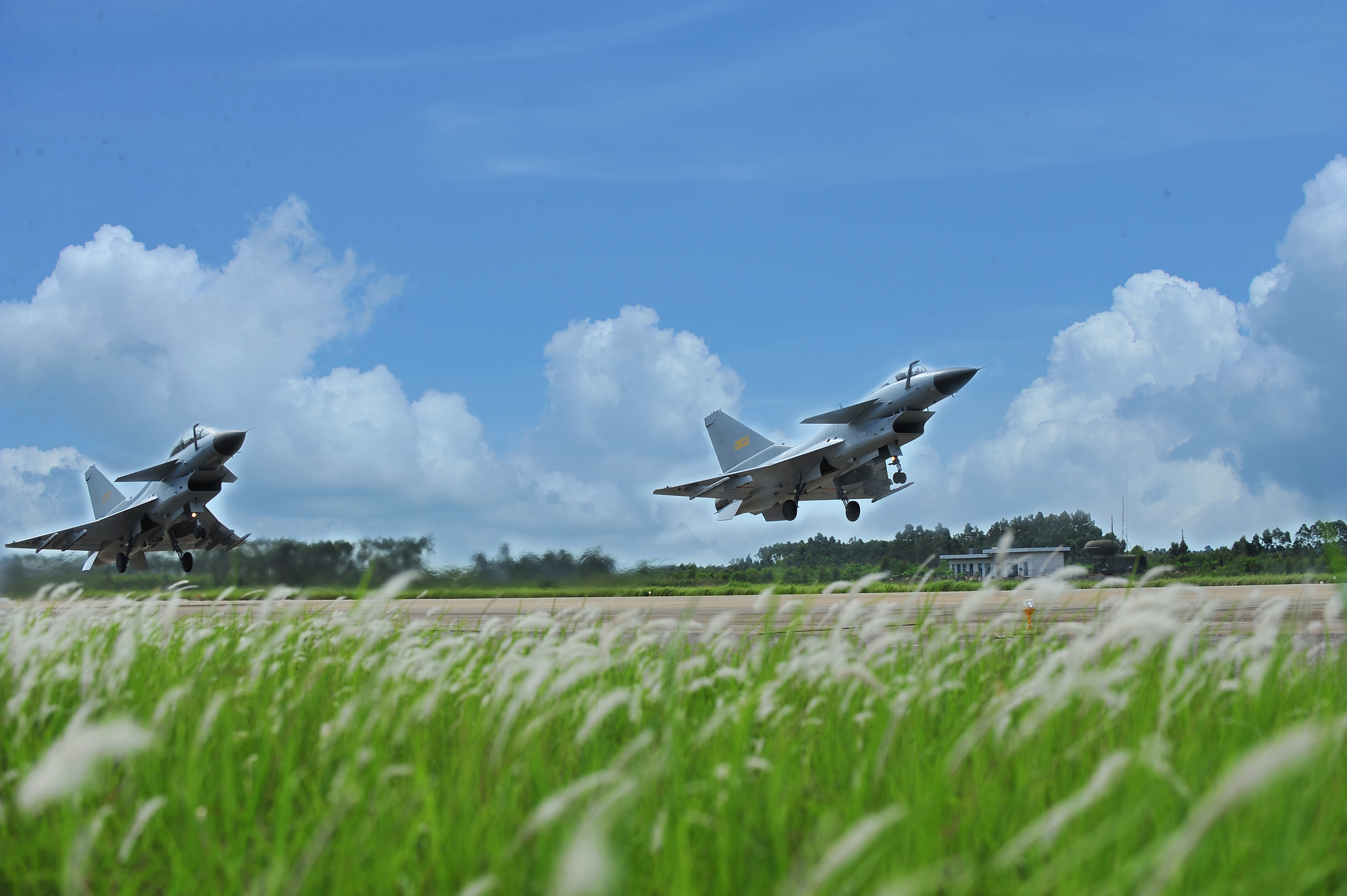 歼十出击剧照的剧照