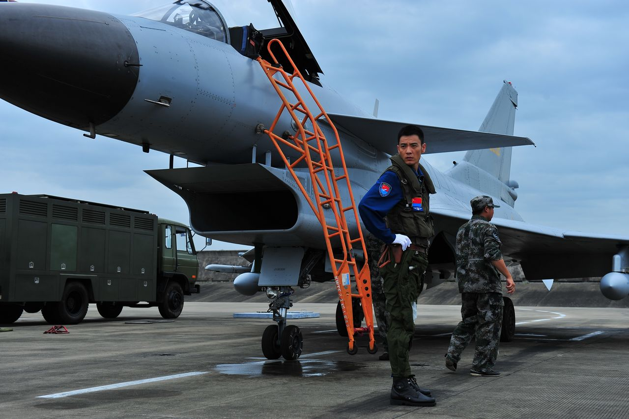 歼十出击剧照的剧照