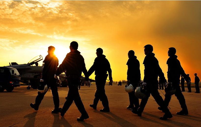 歼十出击剧照的剧照