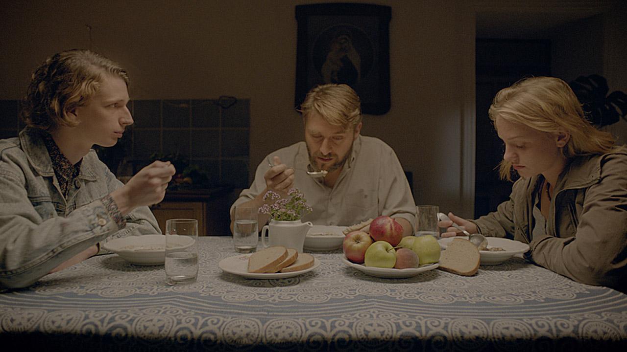 荨麻剧照的剧照