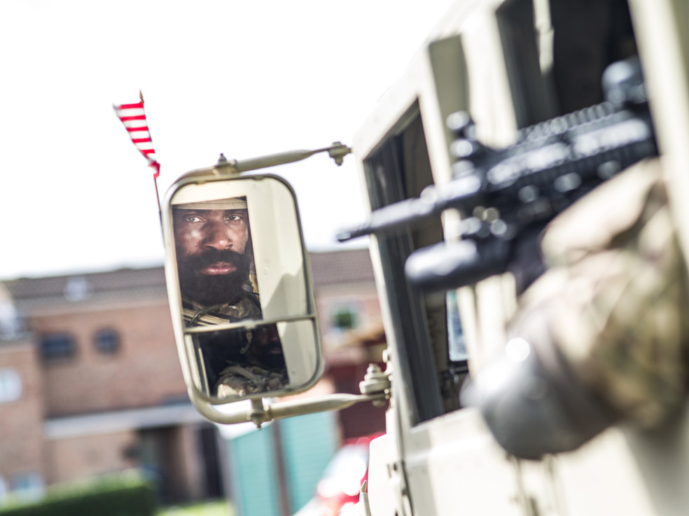 尸控警戒剧照的剧照