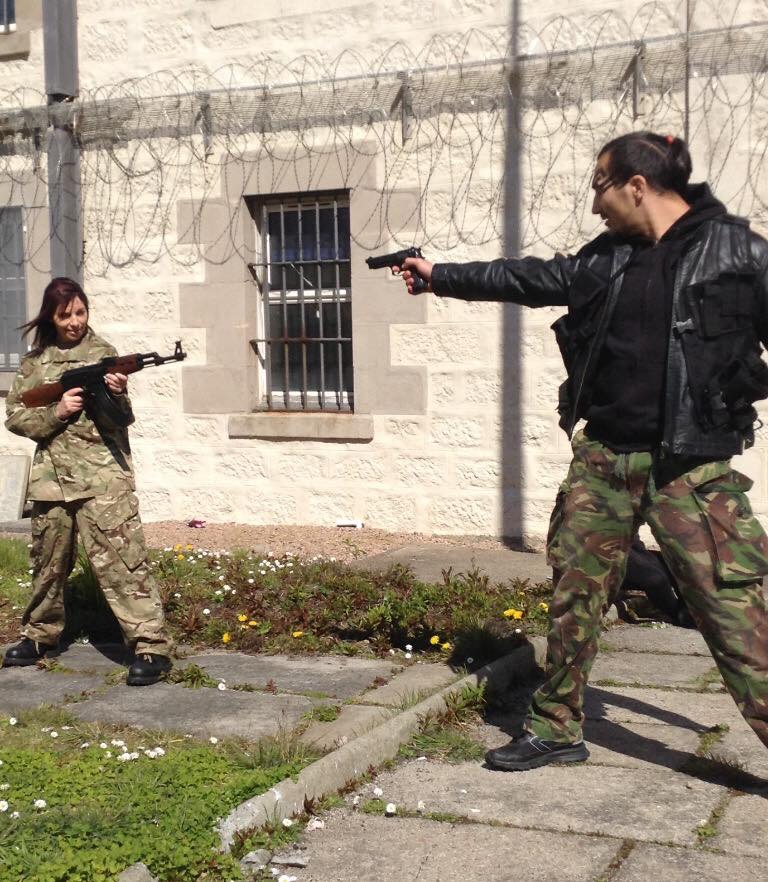 尸控警戒剧照的剧照