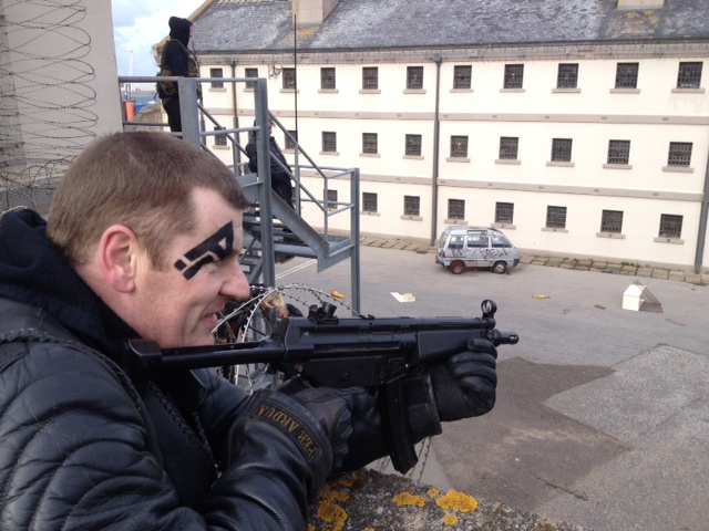 尸控警戒剧照的剧照