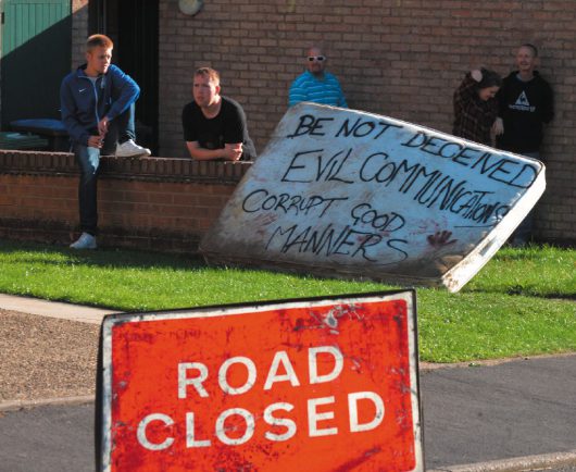 尸控警戒剧照的剧照