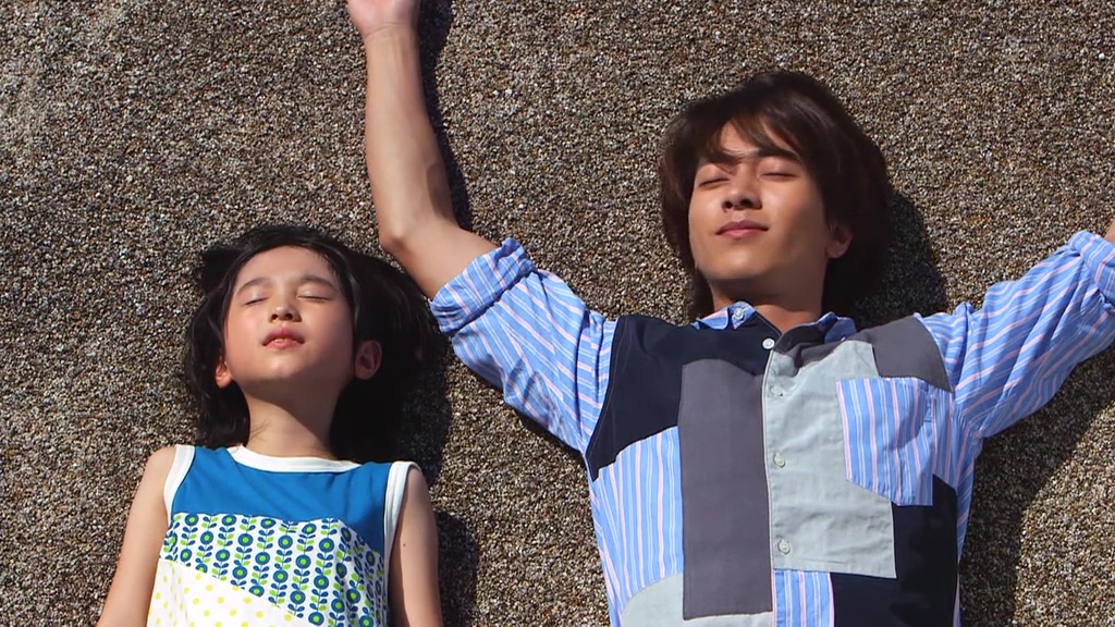 心理学家成海朔的挑战：少女为何必须失忆？剧照的剧照