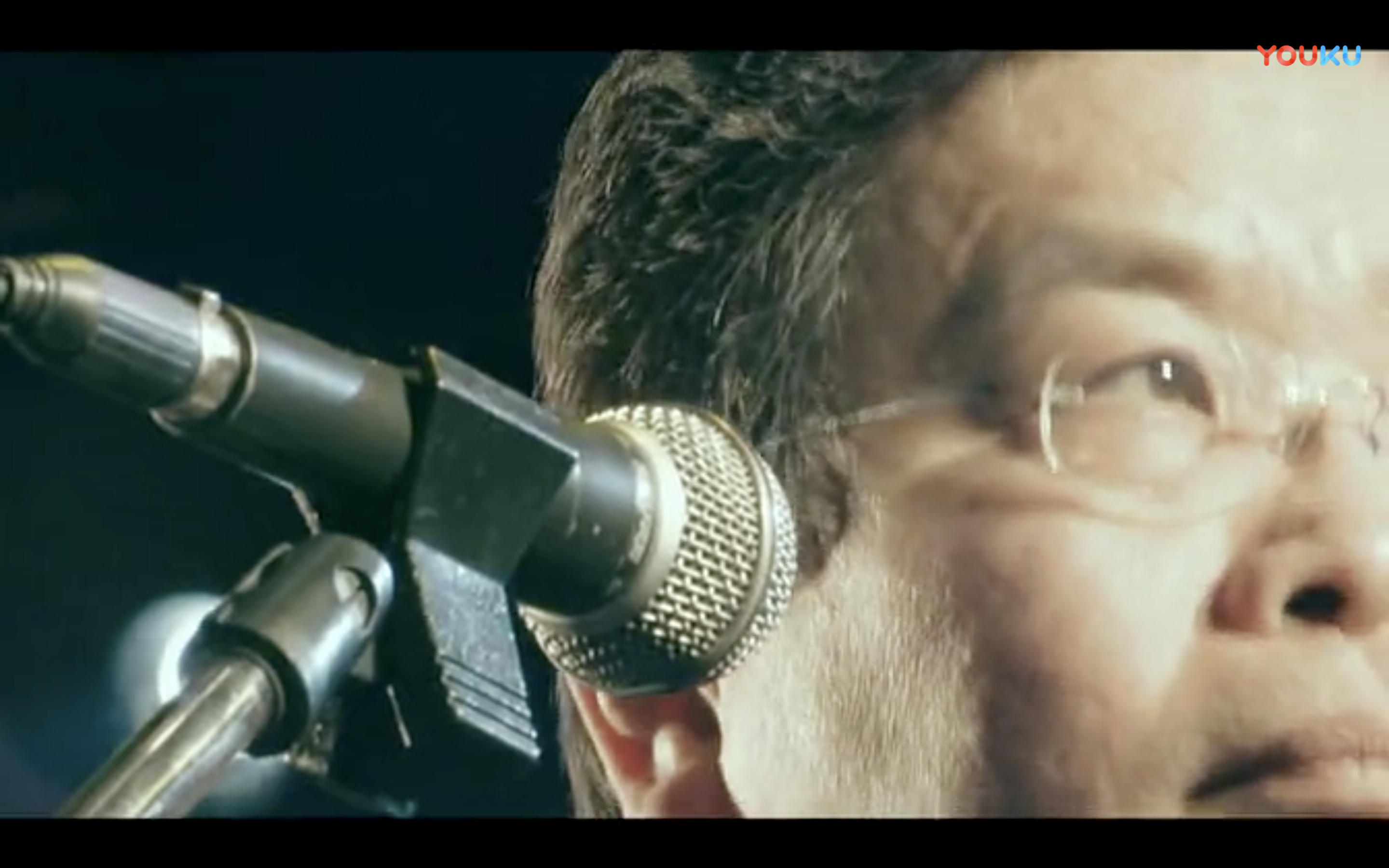 一首摇滚上月球剧照的剧照