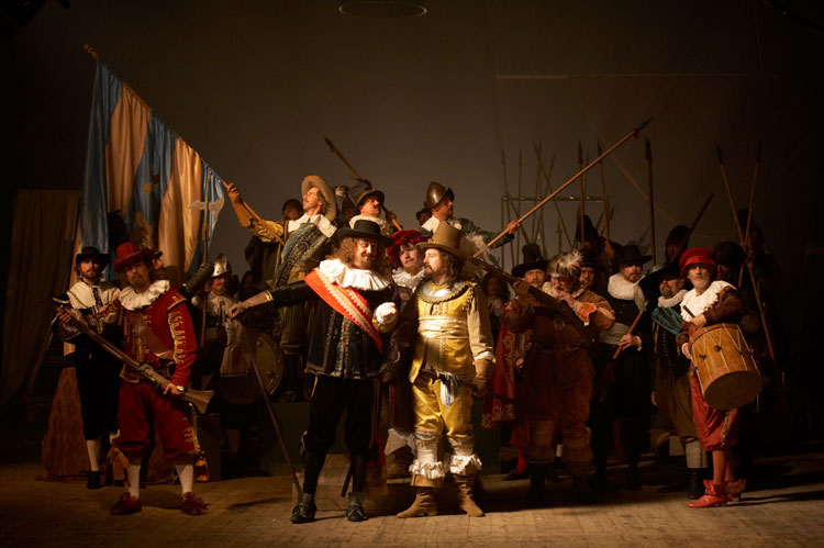 夜巡剧照的剧照