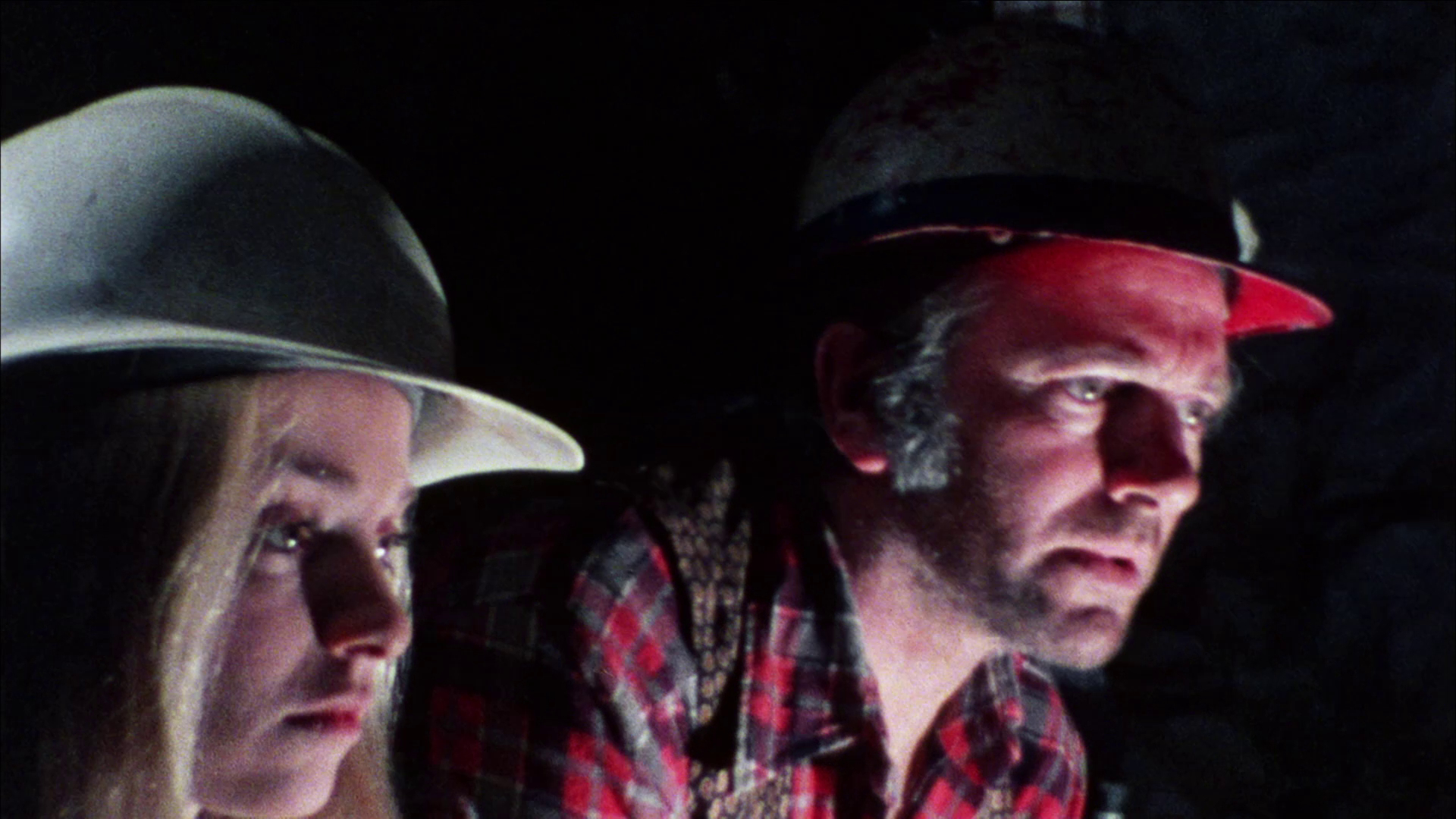 神秘洞穴剧照的剧照