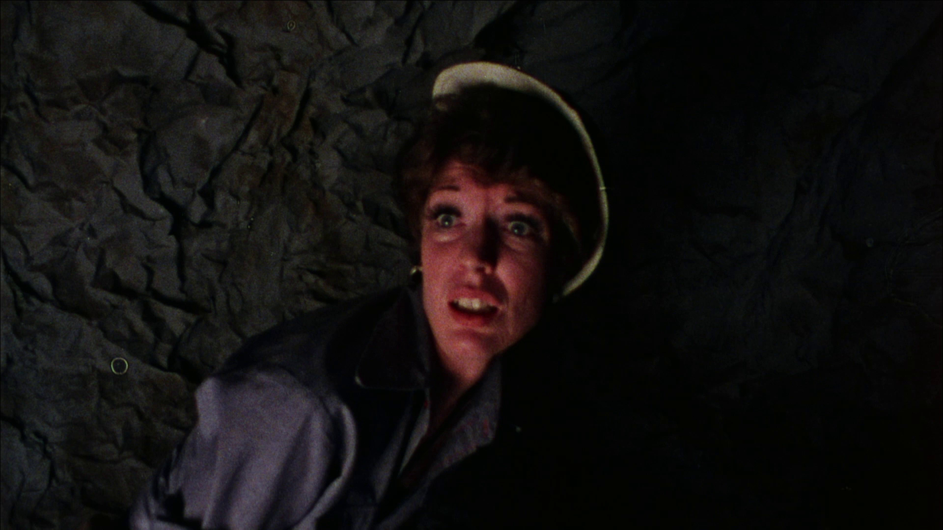 神秘洞穴剧照的剧照