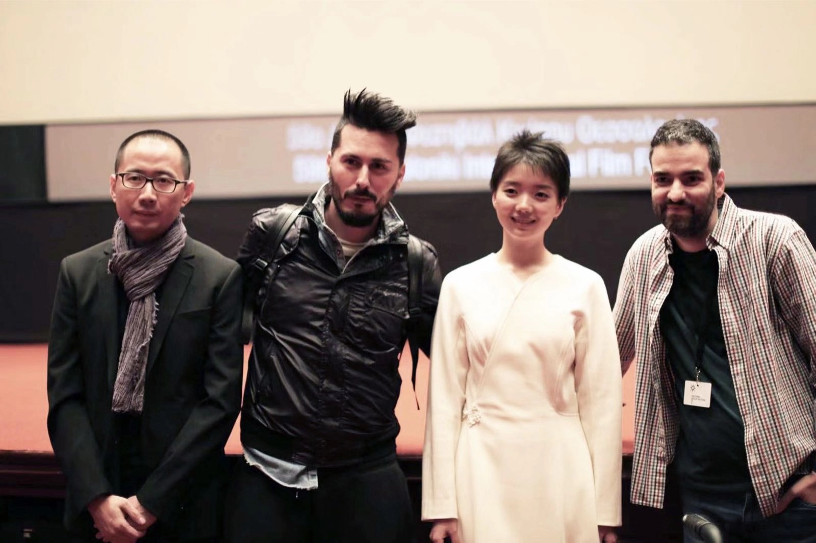 美丽剧照的剧照