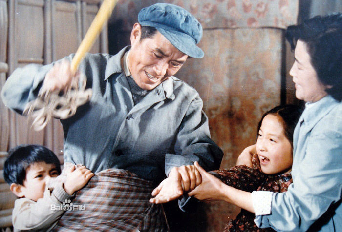 泉水叮咚剧照的剧照