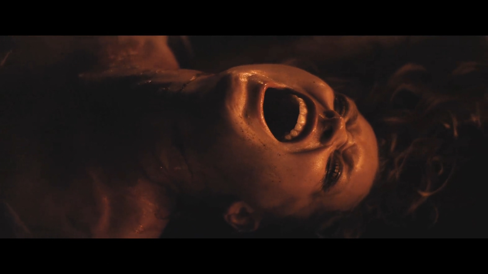 附身实验剧照的剧照